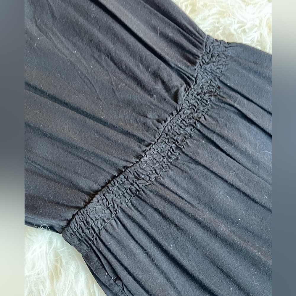 Black Dress with Pockets 👋 - Picture 9 of 9